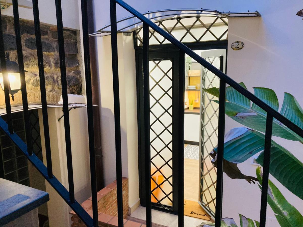 Lavica Di Mezzo Apartments Catánia Buitenkant foto
